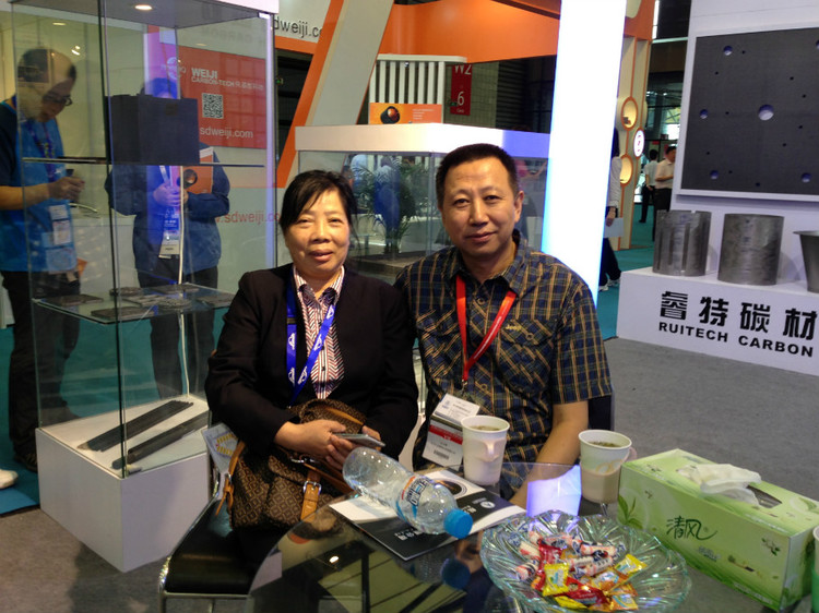 航天睿特碳材料有(yǒu)限公司亮(liàng)相(xiàng)SNEC2013 - 王大(dà)偉 - 王大(dà)偉